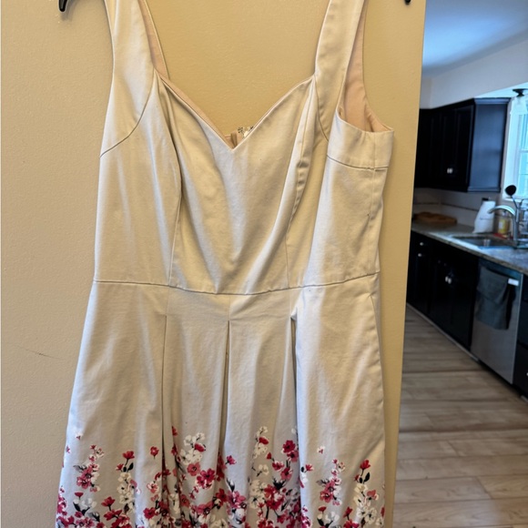 White House Black Market Strapless Dress - White and Red Floral - Picture 3 of 3